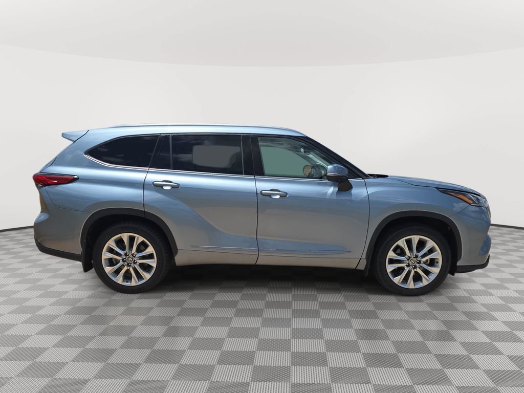Used 2020 Toyota Highlander Limited w/ Protection Package #3 AWD/4WD image 8