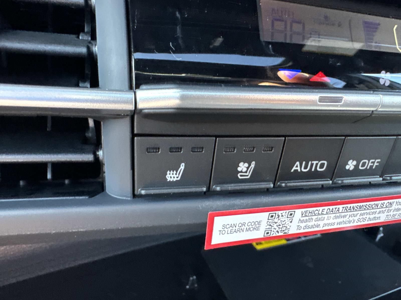 New 2026 Toyota Sienna Platinum AWD/4WD image 17
