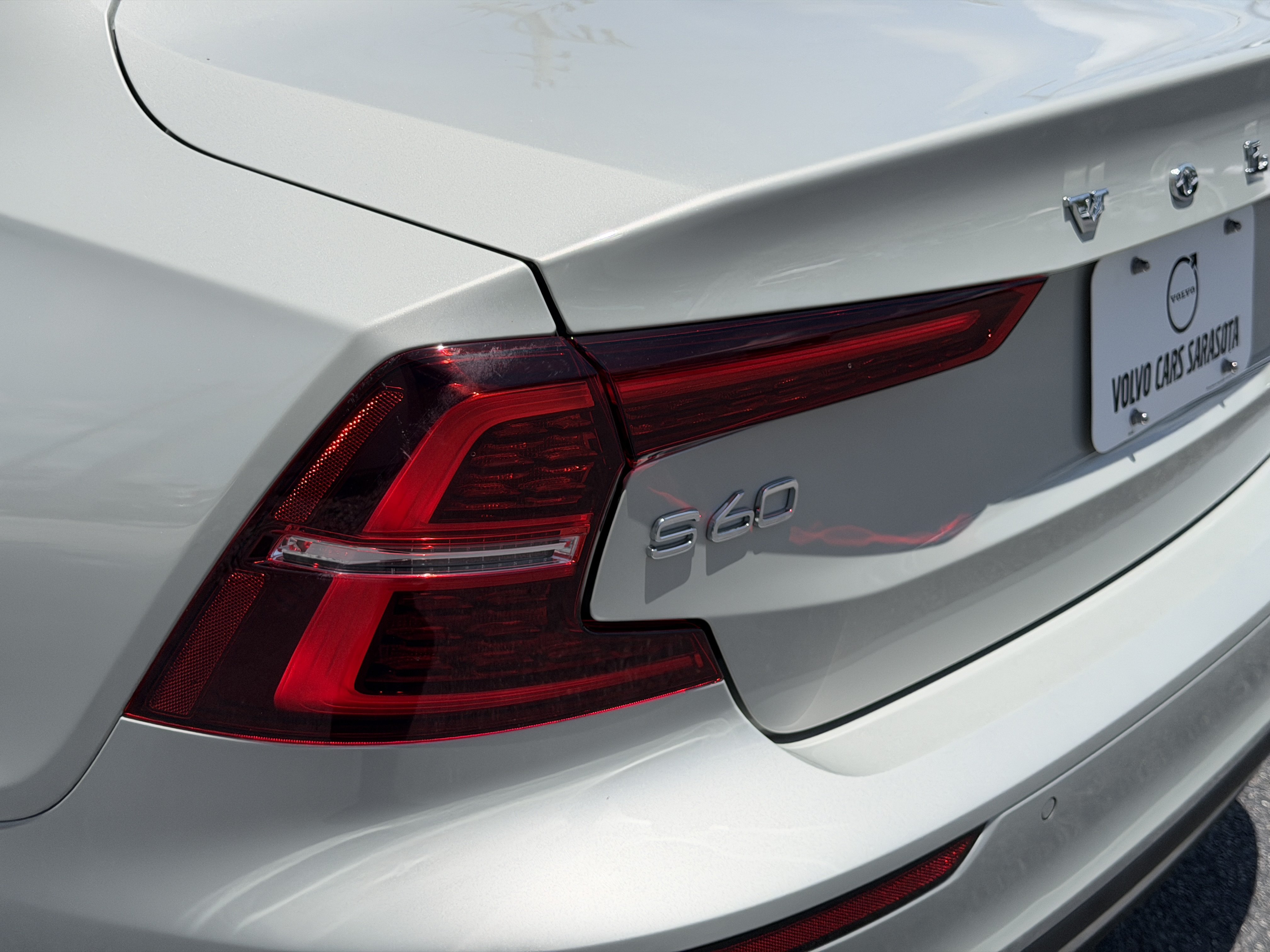 Used 2022 Volvo S60 B5 Inscription w/ Advanced Package AWD/4WD image 9