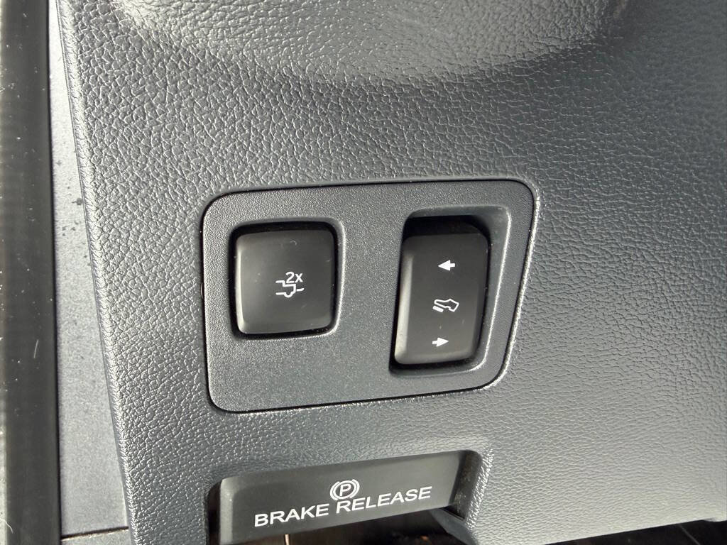 Used 2022 Ford F450 Platinum w/ FX4 Off-Road Package image 19