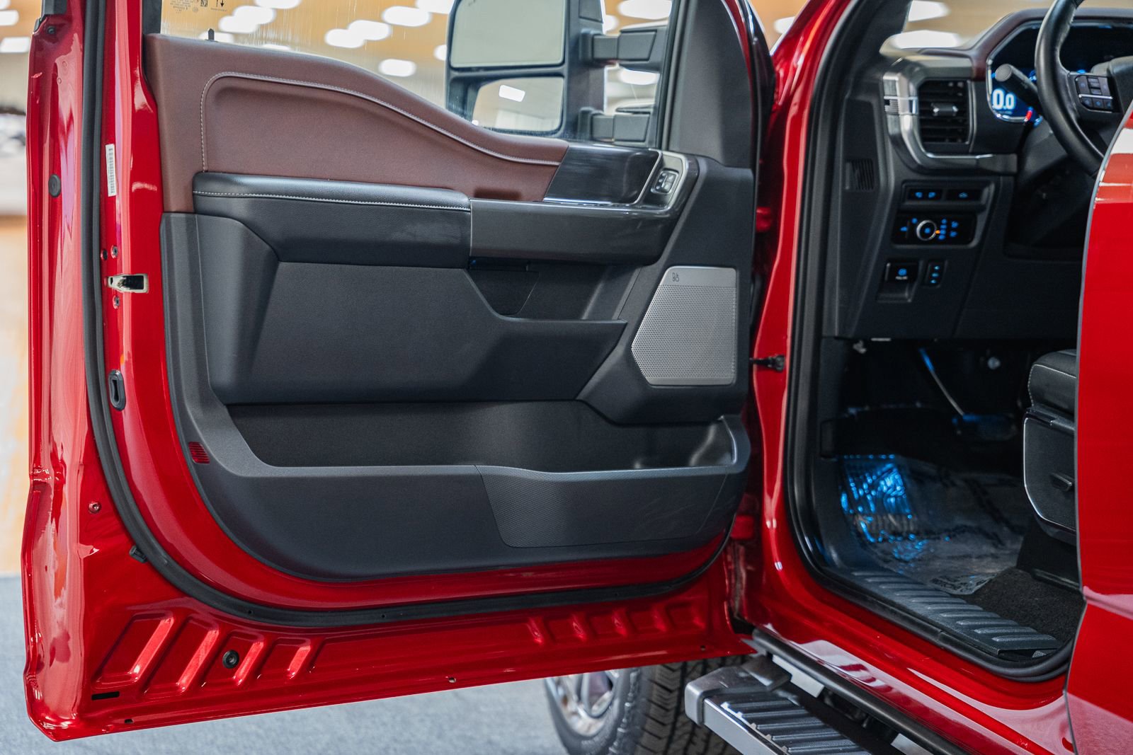 Used 2023 Ford F150 Lariat image 48