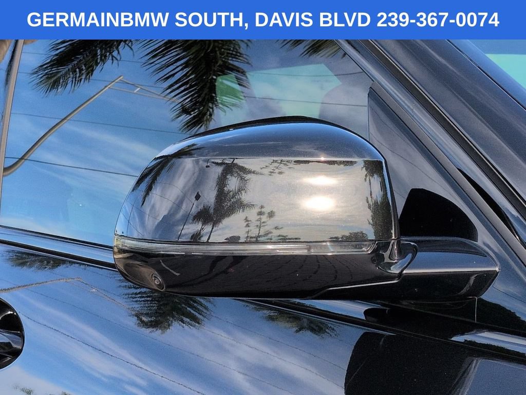 Used 2025 BMW X7 xDrive40i w/ M Sport Package AWD/4WD image 13