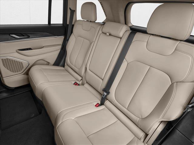 New 2025 Jeep Grand Cherokee Altitude RWD image 9
