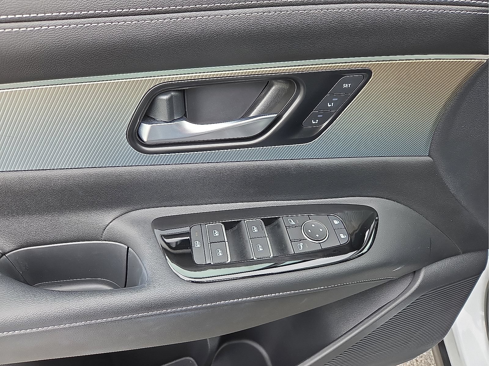 Used 2025 Nissan Murano SL AWD/4WD image 15
