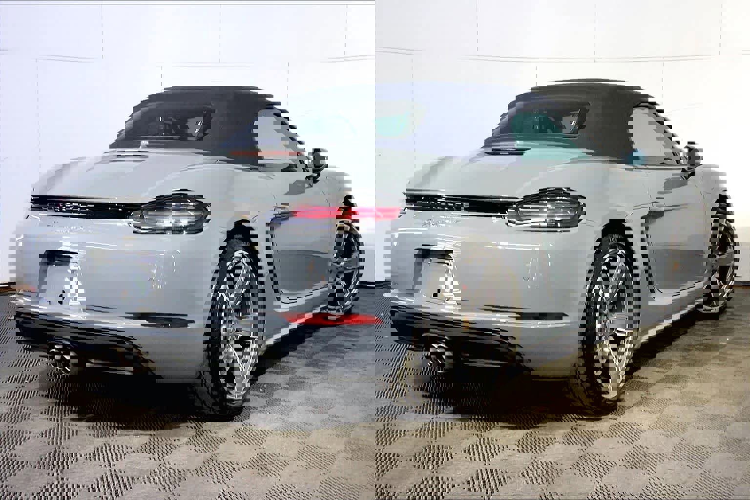 Used 2025 Porsche 718 Boxster S image 7