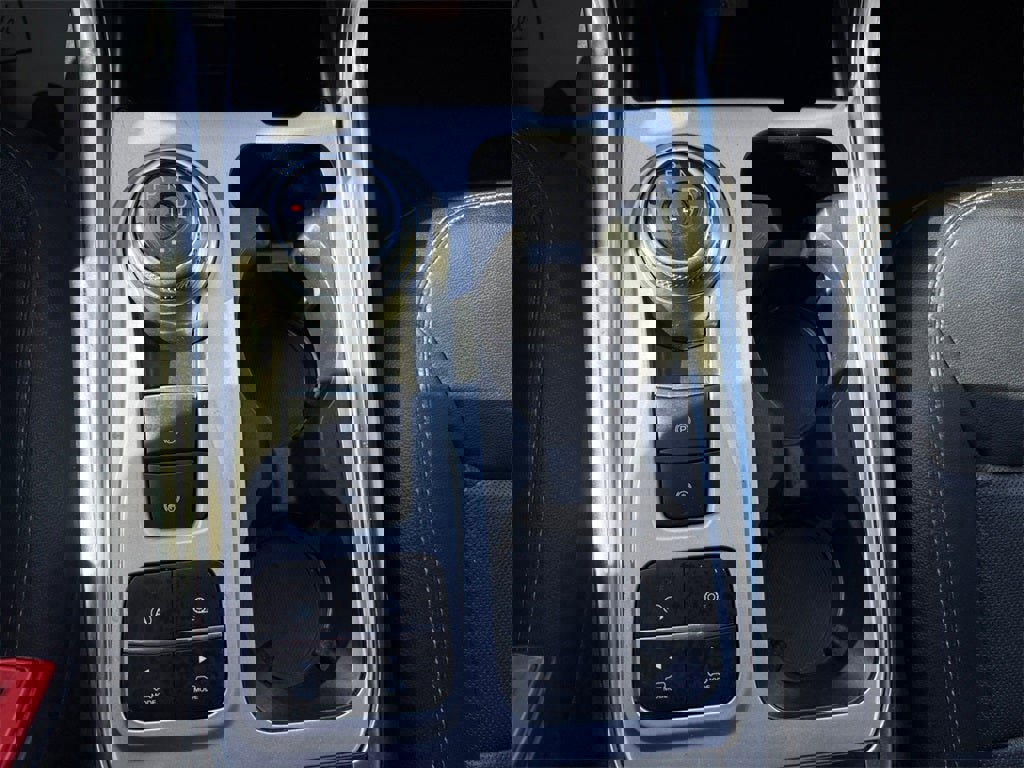 Used 2021 Ford Explorer Limited w/ Equipment Group 301A image 27