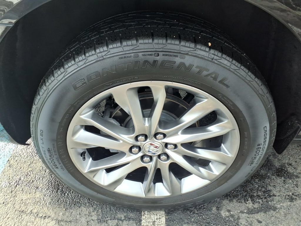Used 2023 Buick Enclave Avenir w/ Avenir Technology Package FWD image 21