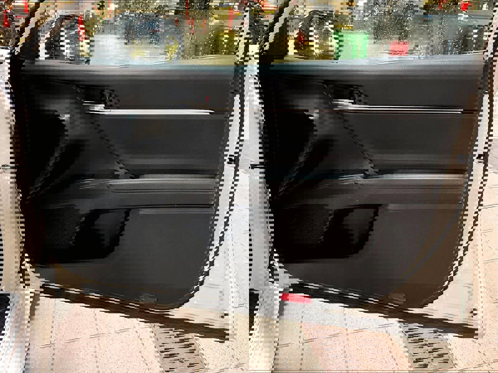 Used 2024 Toyota Camry SE image 12