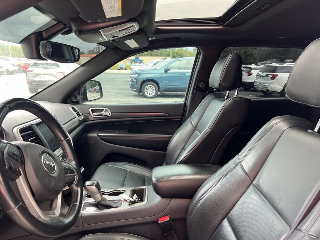 Used 2018 Jeep Grand Cherokee Altitude AWD/4WD image 6