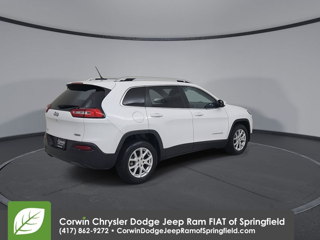 Used 2018 Jeep Cherokee Latitude w/ Cold Weather Group image 15