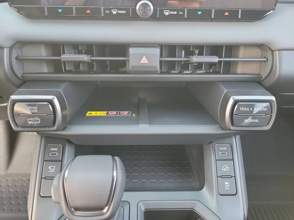 New 2026 Toyota RAV4 XSE AWD/4WD image 33