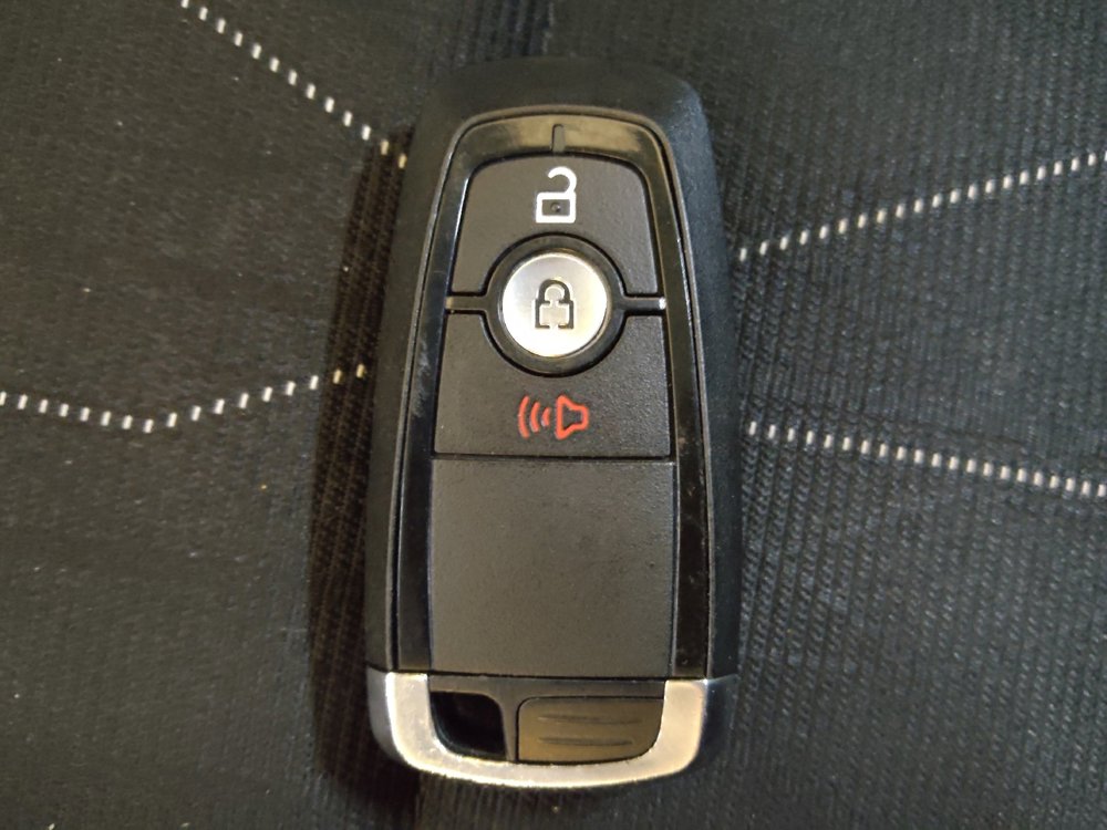 Used 2019 Ford EcoSport SE w/ SE Convenience Package image 32