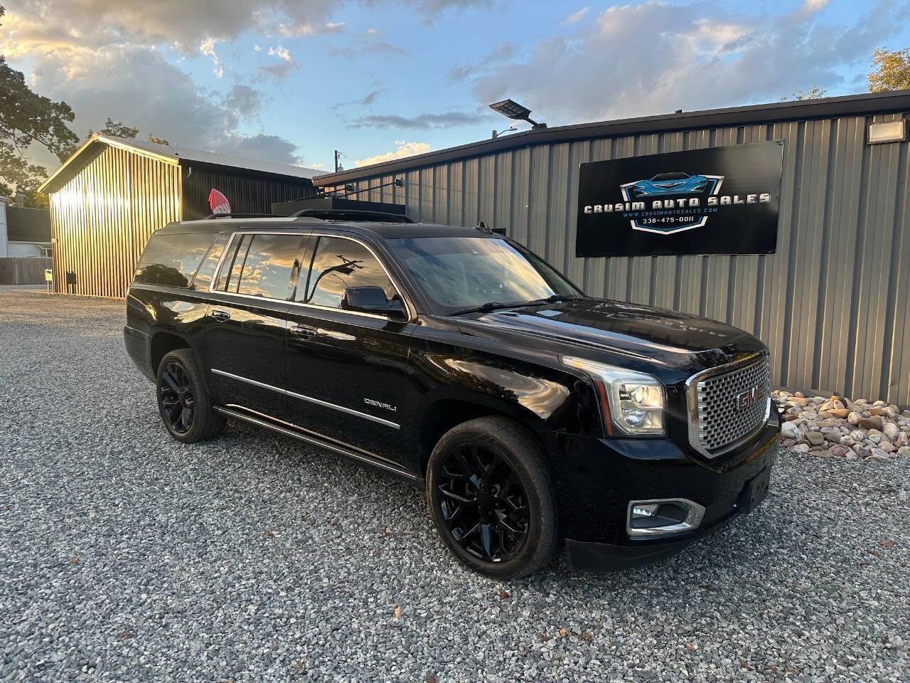 Used 2015 GMC Yukon XL Denali w/ Premium Package