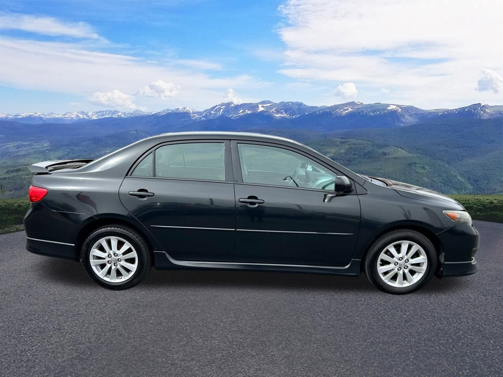Used 2010 Toyota Corolla S image 6
