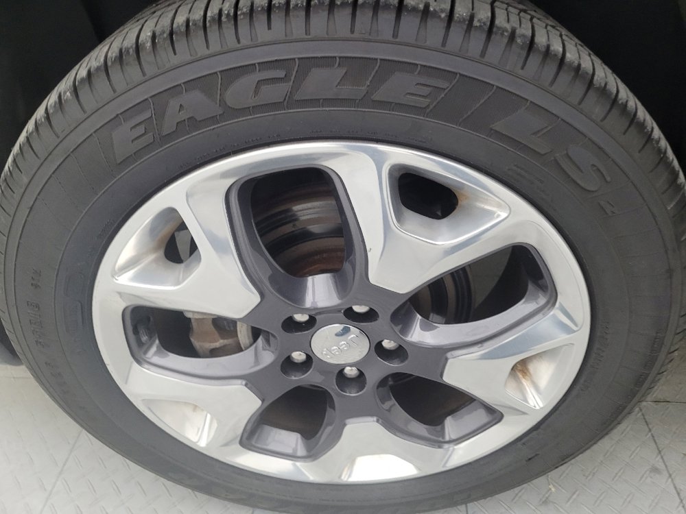 Used 2018 Jeep Compass Limited w/ Navigation Group image 31