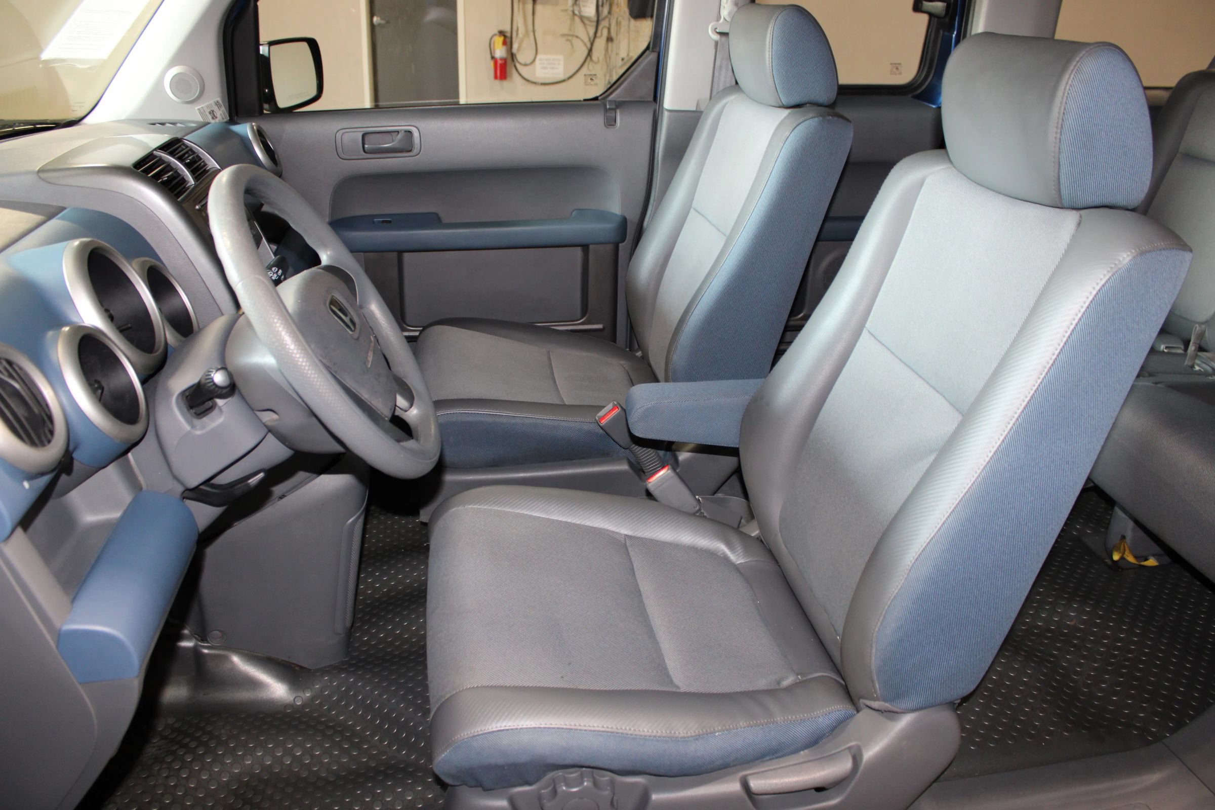 Used 2003 Honda Element EX image 17