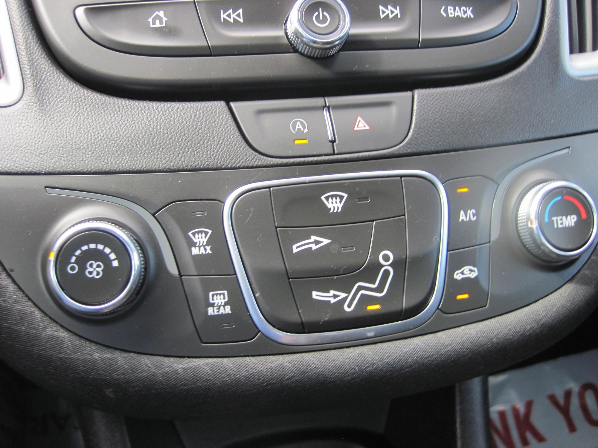 Used 2023 Chevrolet Malibu LS image 14