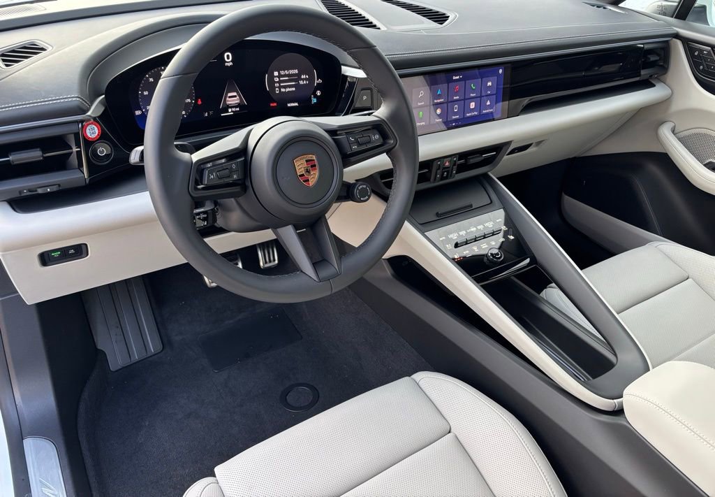 New 2025 Porsche Macan 4S Electric image 4