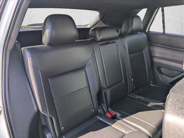 Used 2021 Volkswagen Atlas Cross Sport SEL w/ Luggage Net & Mats Package FWD image 19