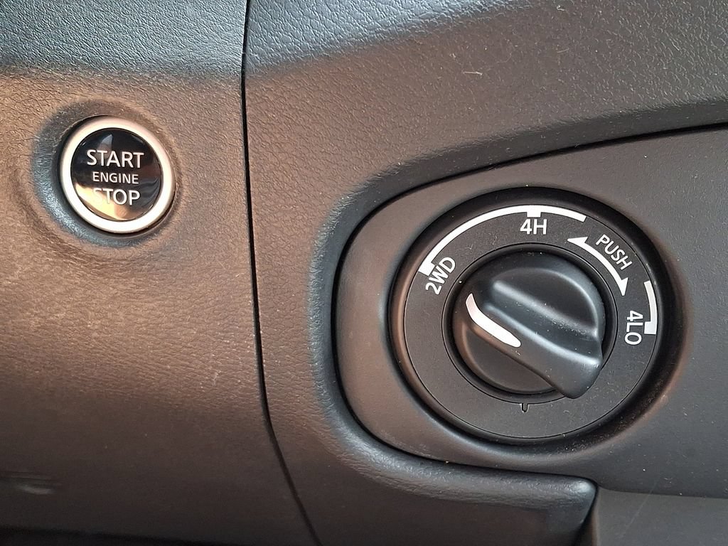 Used 2023 Nissan Frontier PRO-4X w/ Pro-4X Premium Package AWD/4WD image 25