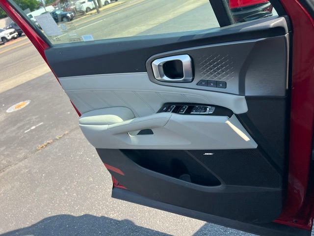 Certified 2023 Kia Sorento SX Prestige AWD/4WD image 19