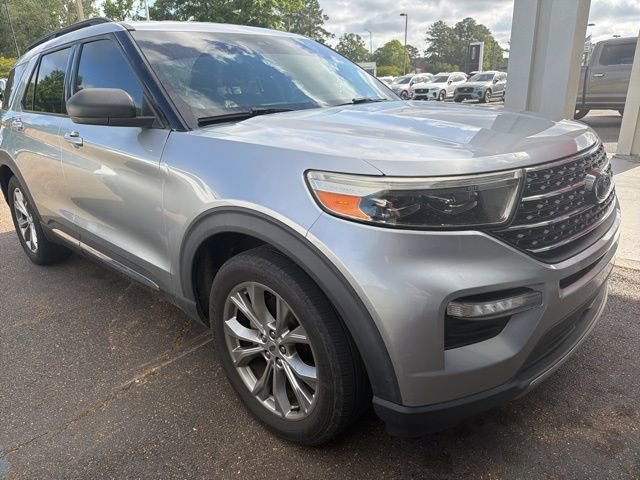 Used 2020 Ford Explorer XLT w/ Equipment Group 202A RWD image 1