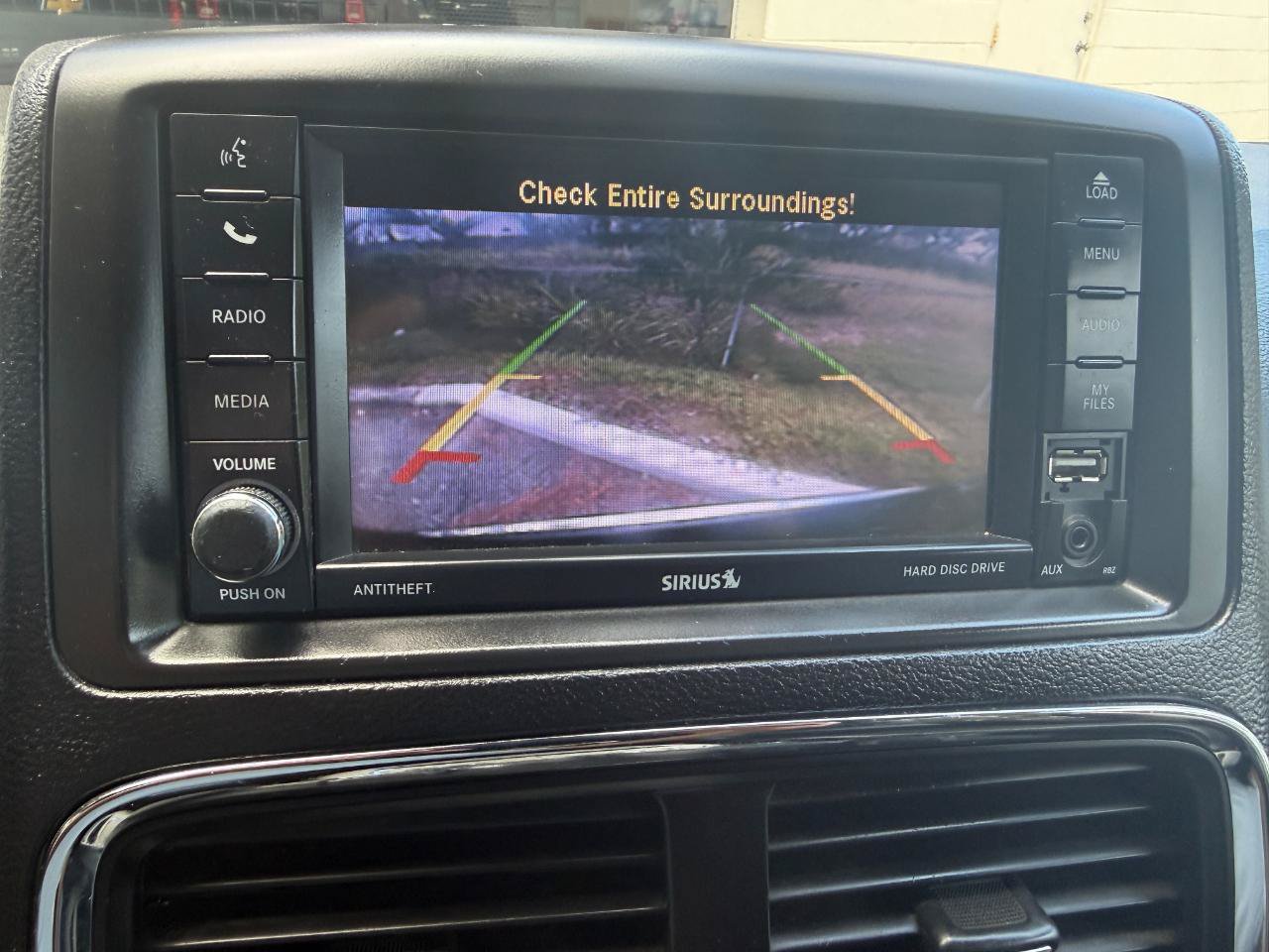 Used 2019 Dodge Grand Caravan SXT FWD image 16