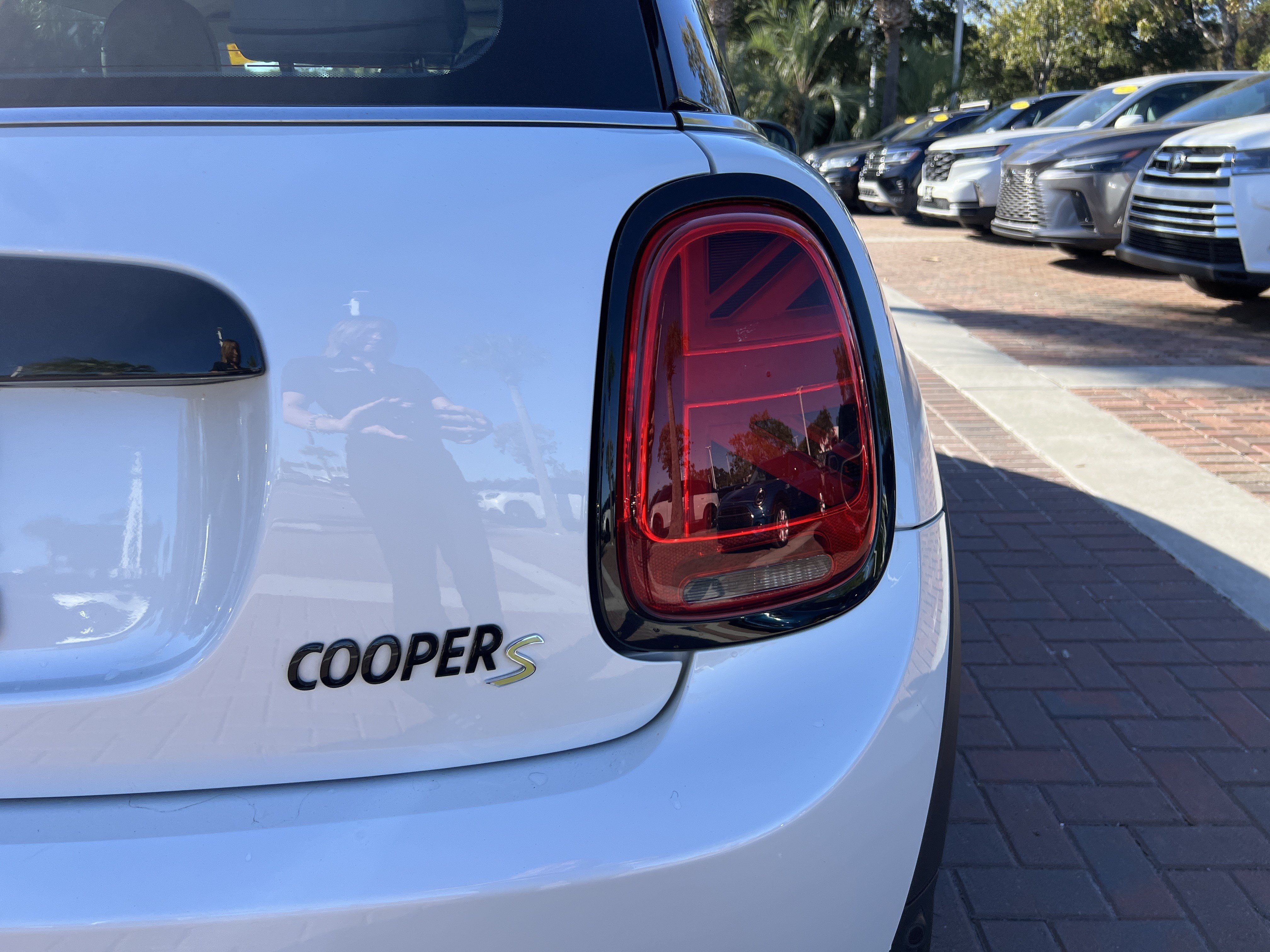 Used 2024 MINI Cooper SE FWD image 37