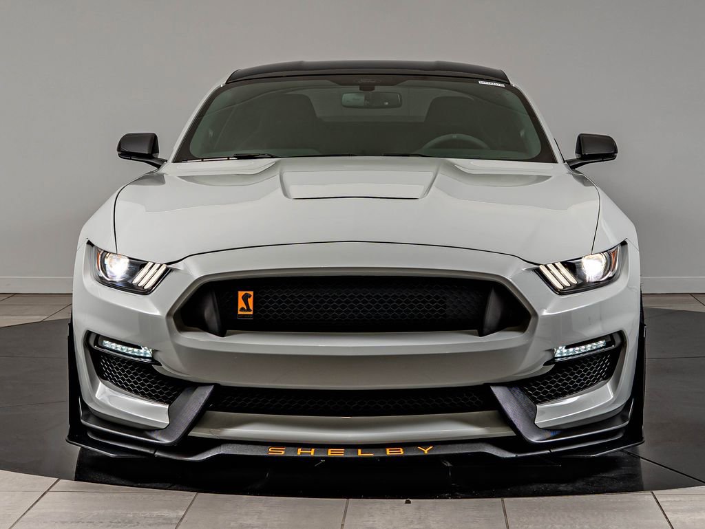 Used 2017 Ford Mustang Shelby GT350 w/ Electronics Package RWD image 2