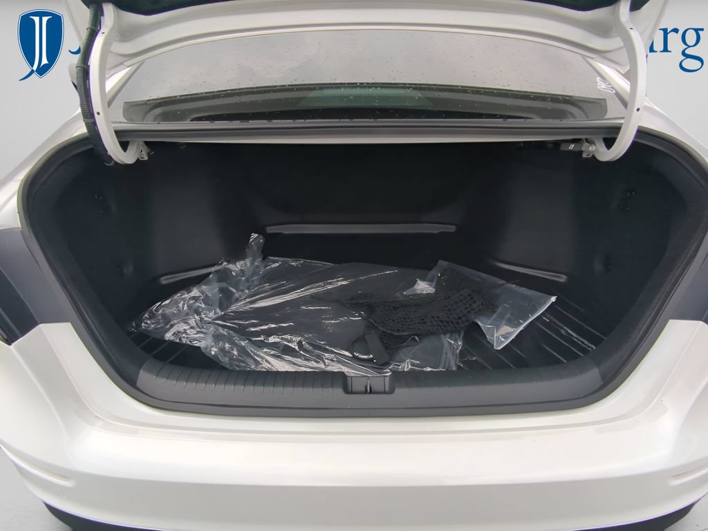 Certified 2025 Honda Accord LX image 10