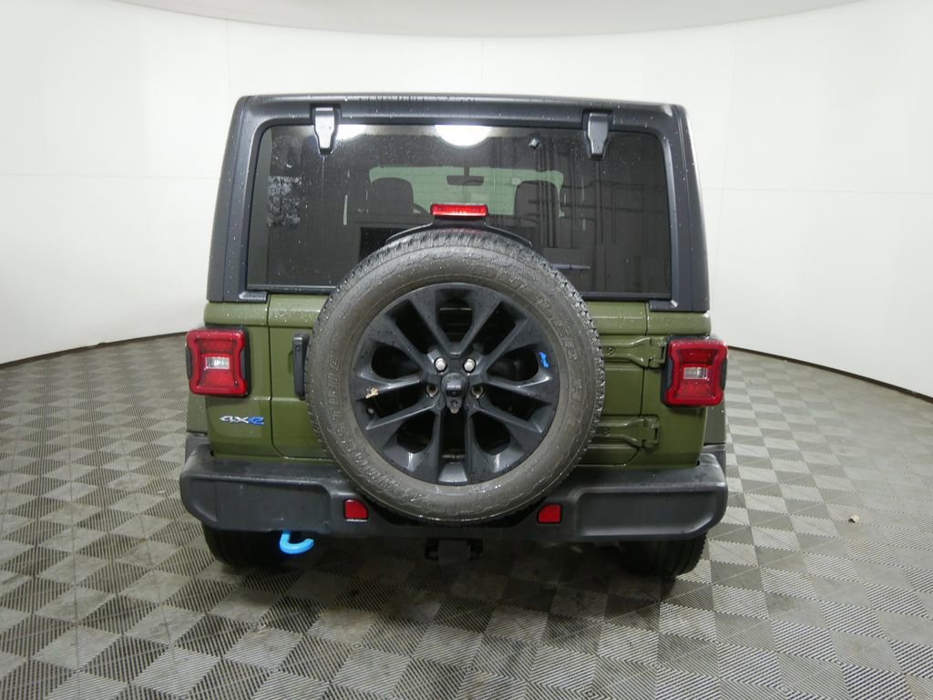 Used 2023 Jeep Wrangler Unlimited Sahara w/ Cold Weather Group image 4