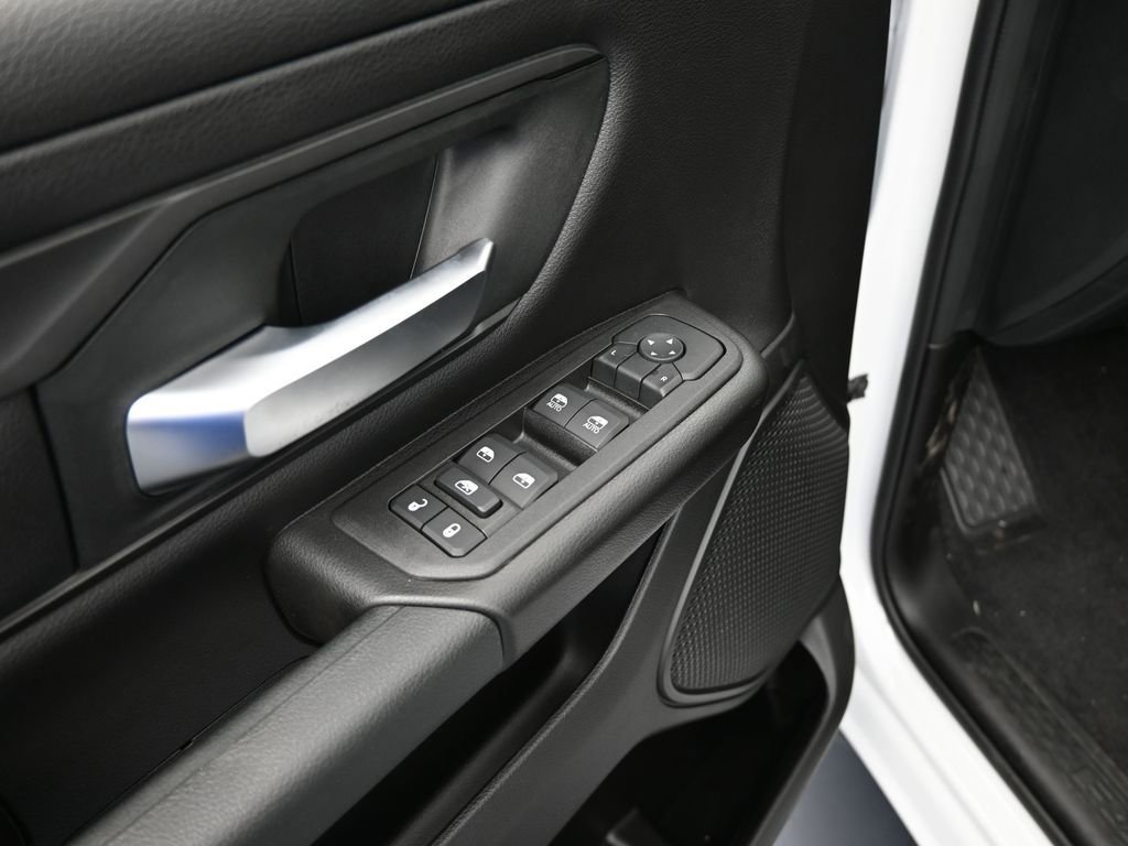 New 2026 RAM 1500 Classic Warlock image 13