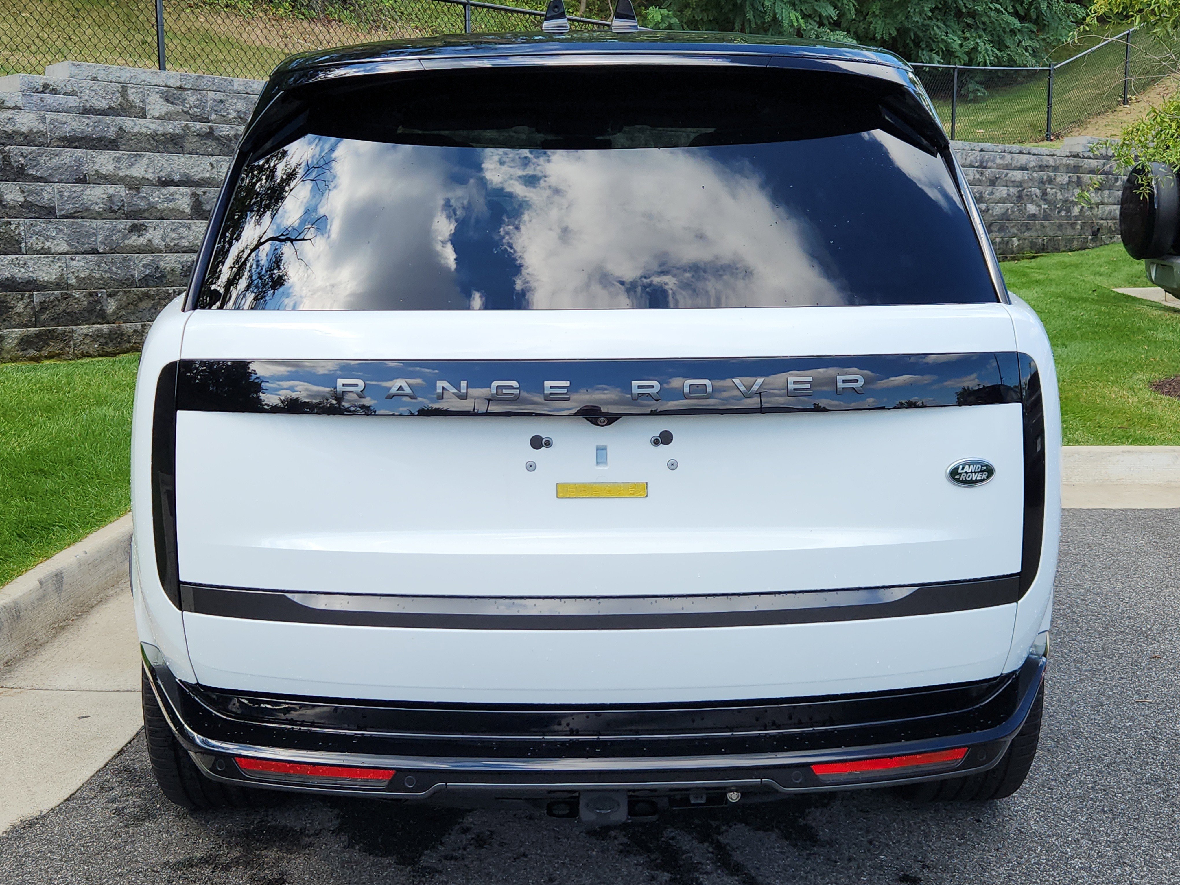 Used 2023 Land Rover Range Rover SE image 7