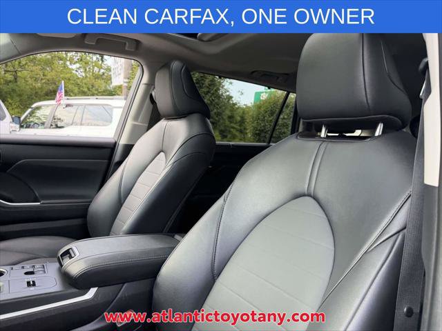 Certified 2025 Toyota Highlander XLE FWD image 12