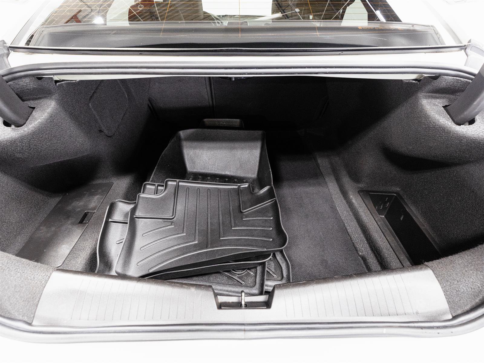 Used 2022 Cadillac CT4 V w/ LPO, ONYX Package image 10