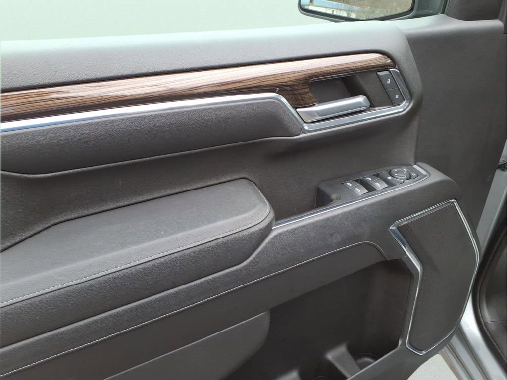 Used 2023 Chevrolet Silverado 1500 LT image 12