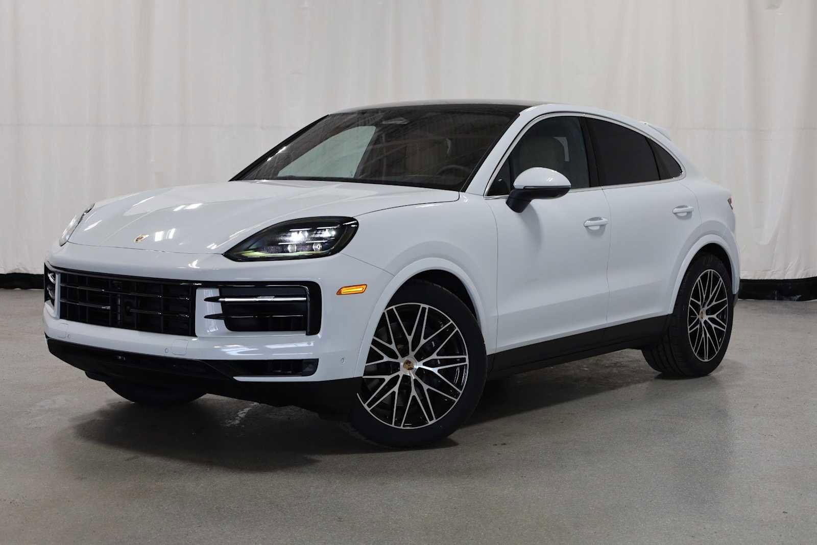 New 2026 Porsche Cayenne Coupe AWD/4WD image 1