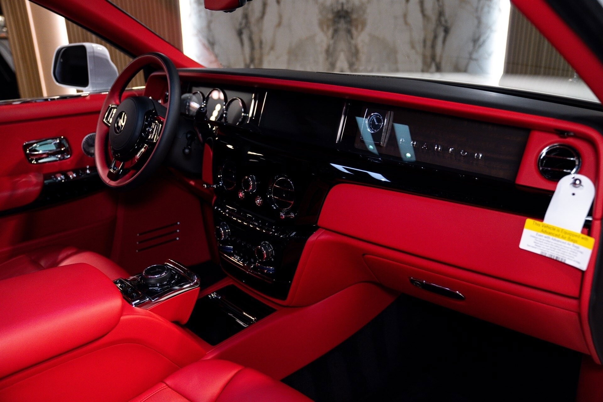 Used 2024 Rolls-Royce Phantom Sedan RWD image 12