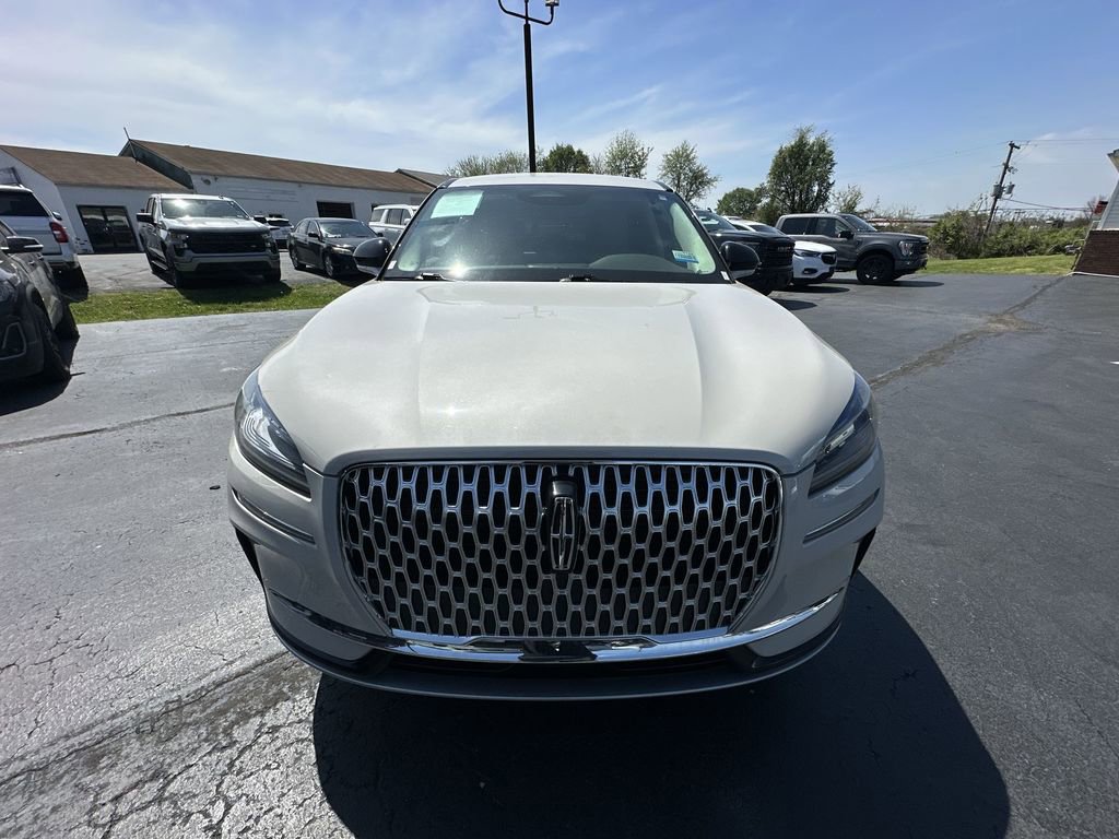 Used 2023 Lincoln Corsair AWD w/ Towing Package image 26