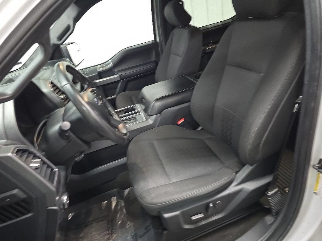 Used 2020 Ford F150 XLT w/ Equipment Group 302A Luxury AWD/4WD image 29