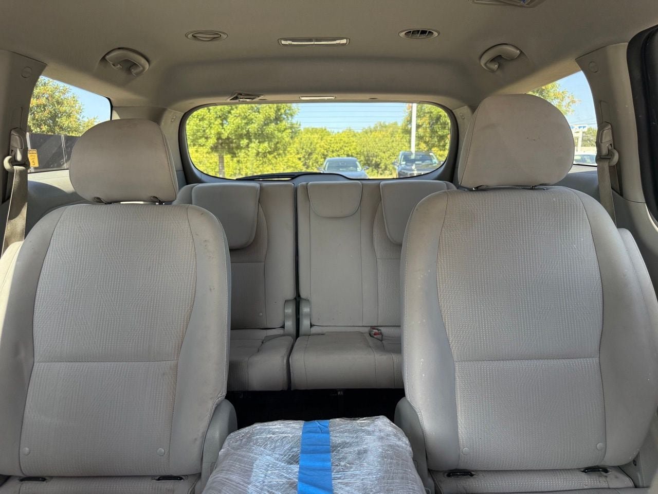 Used 2019 Kia Sedona LX FWD image 22