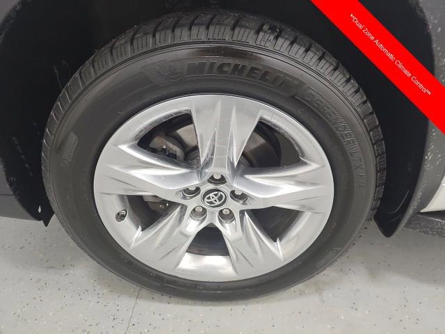 Used 2016 Toyota Highlander Limited w/ Protection Package #3 image 9