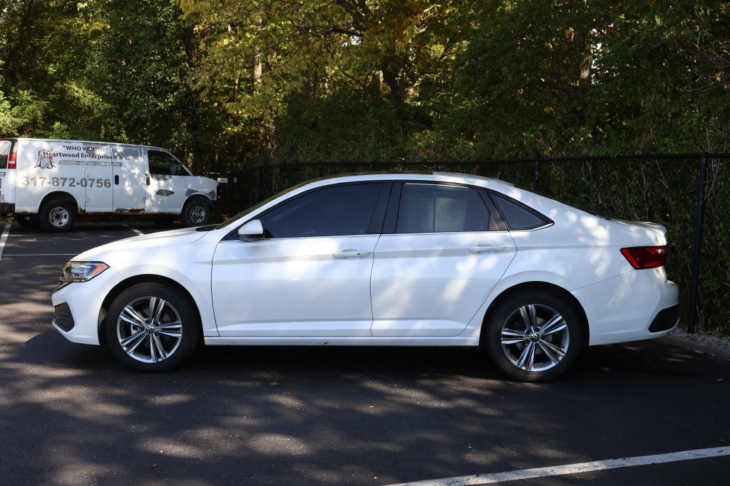 Used 2024 Volkswagen Jetta SE FWD image 4