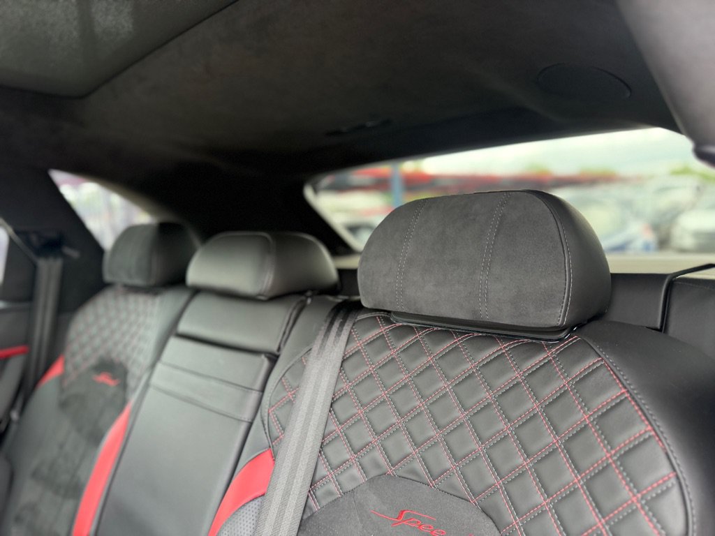 Used 2021 Bentley Bentayga Speed AWD/4WD image 40