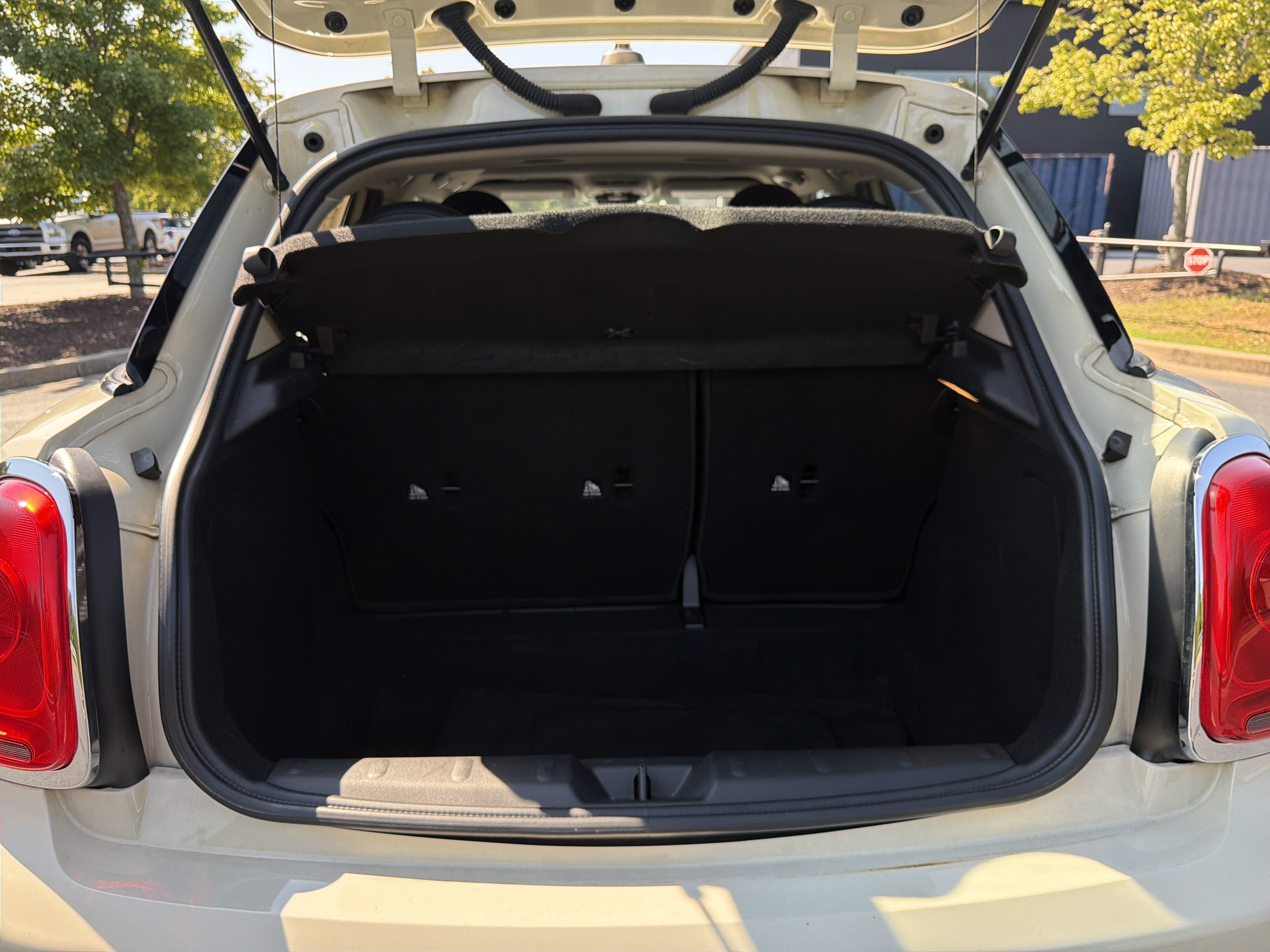 Used 2016 MINI Cooper 4-Door Hardtop FWD image 36