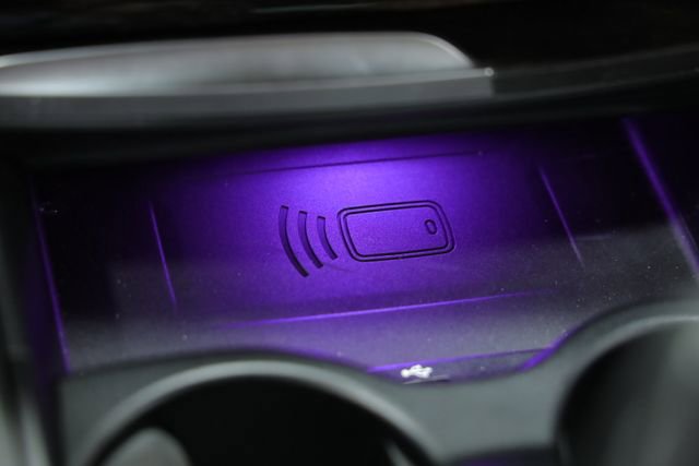 Used 2023 BMW 540i w/ Convenience Package image 23