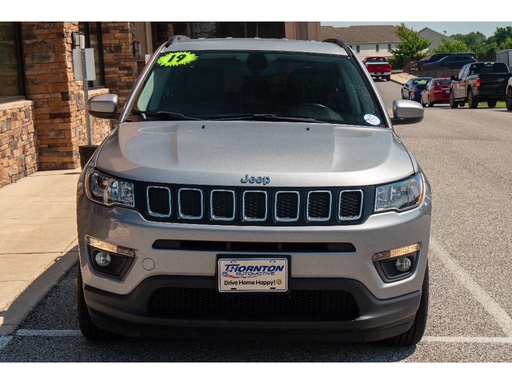 Used 2019 Jeep Compass Latitude w/ Cold Weather Group AWD/4WD image 8