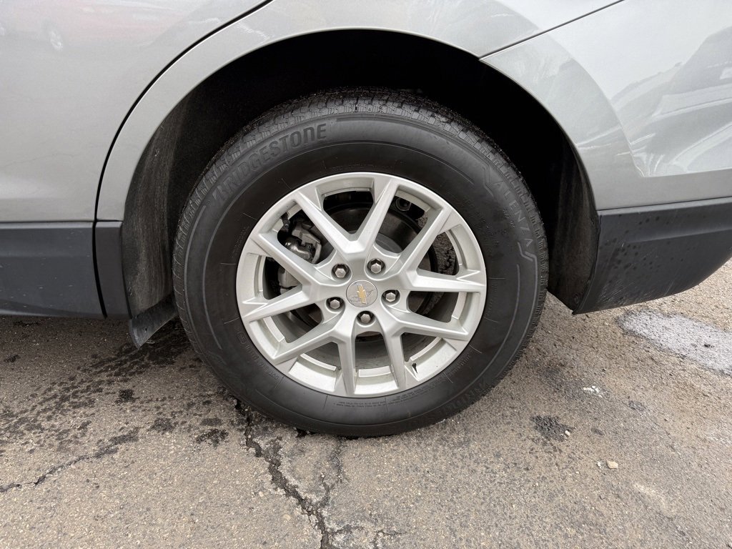 Used 2023 Chevrolet Equinox LT w/ Driver Convenience Package image 30