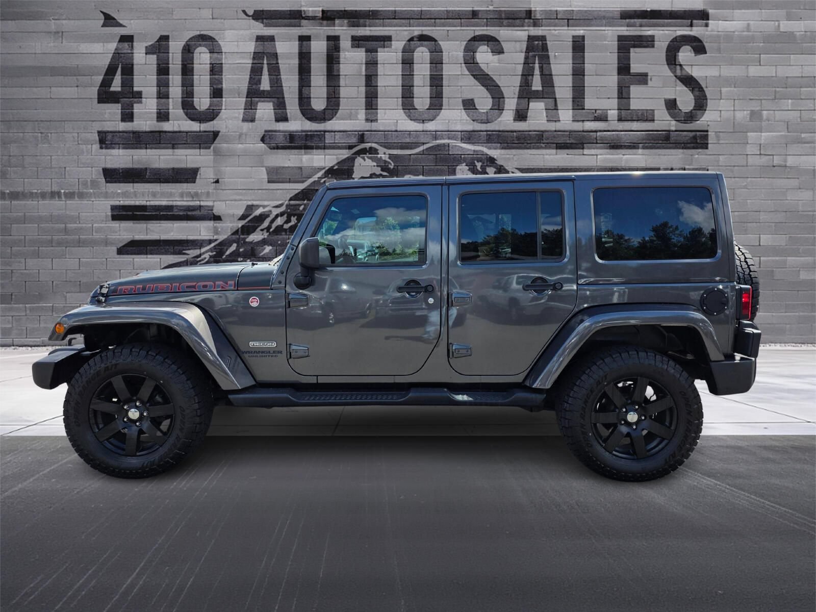Used 2017 Jeep Wrangler Unlimited Rubicon AWD/4WD image 7