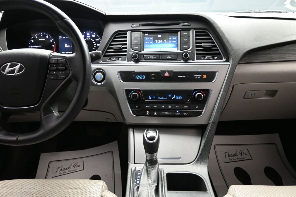 Used 2015 Hyundai Sonata Limited FWD image 16
